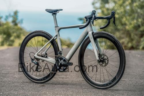 Polygon Helios A8 ficha tecnica